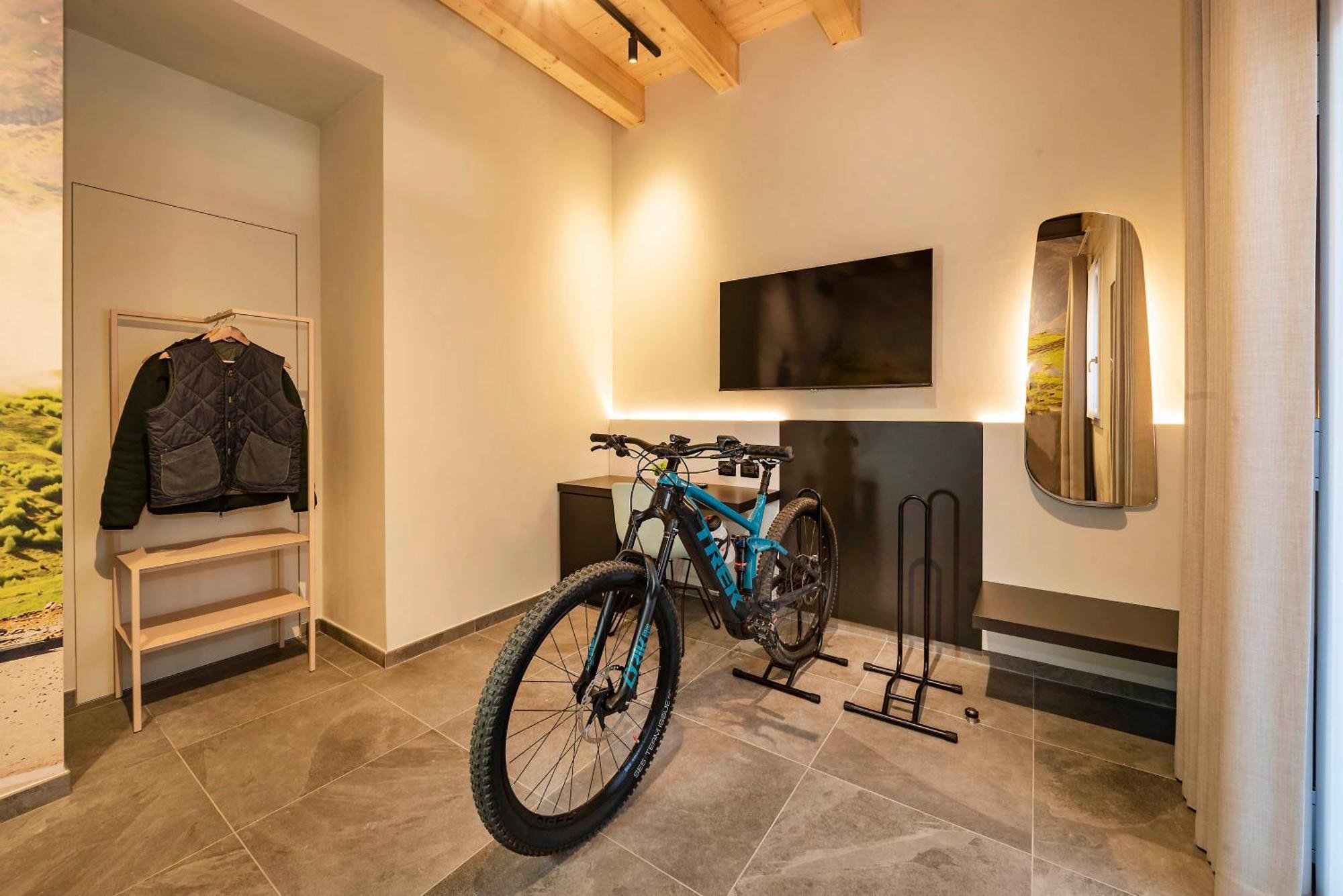 Italianflat - Verona'S River, Free Parking For Car & Bike, Nature, Relax Buitenkant foto