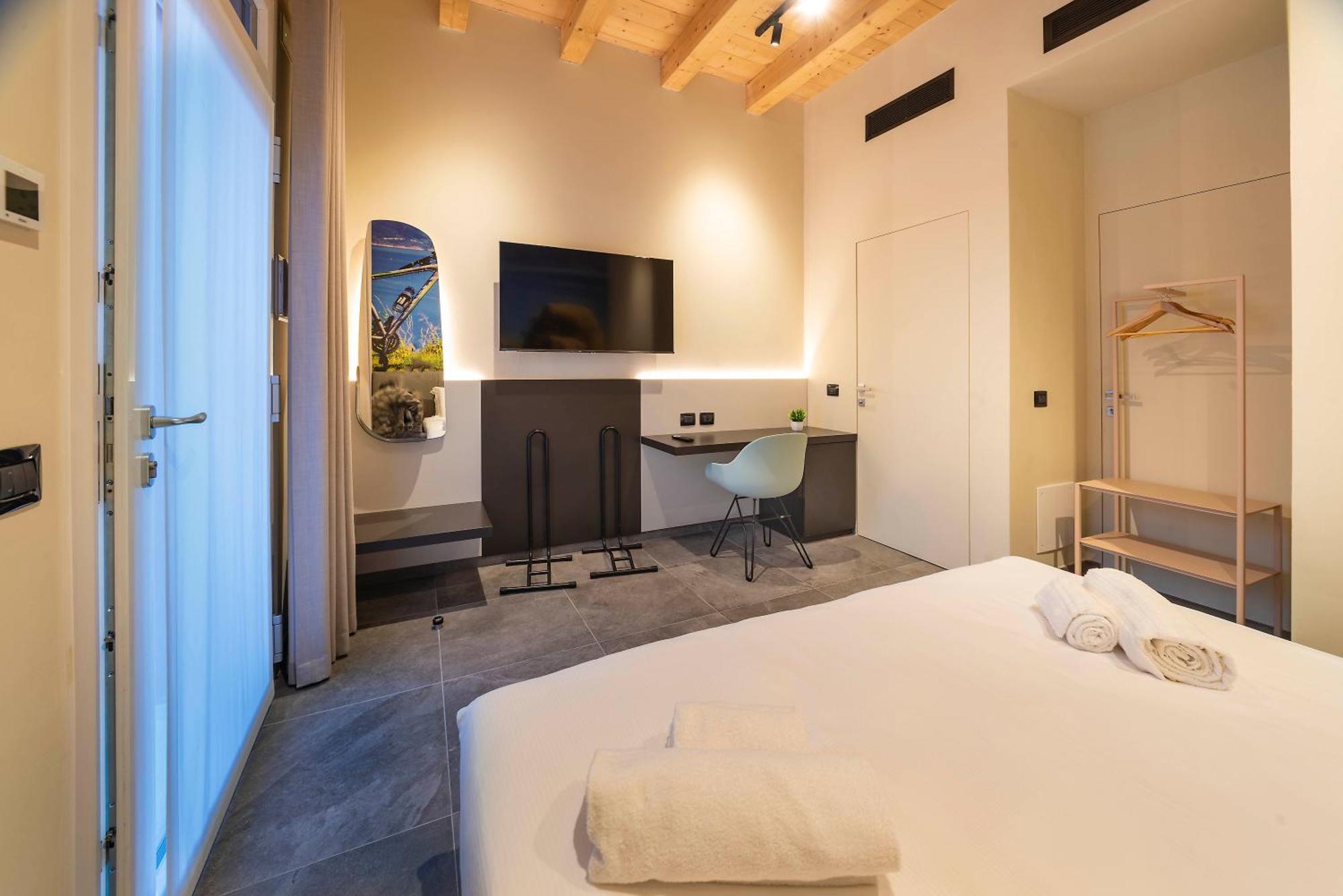 Italianflat - Verona'S River, Free Parking For Car & Bike, Nature, Relax Buitenkant foto