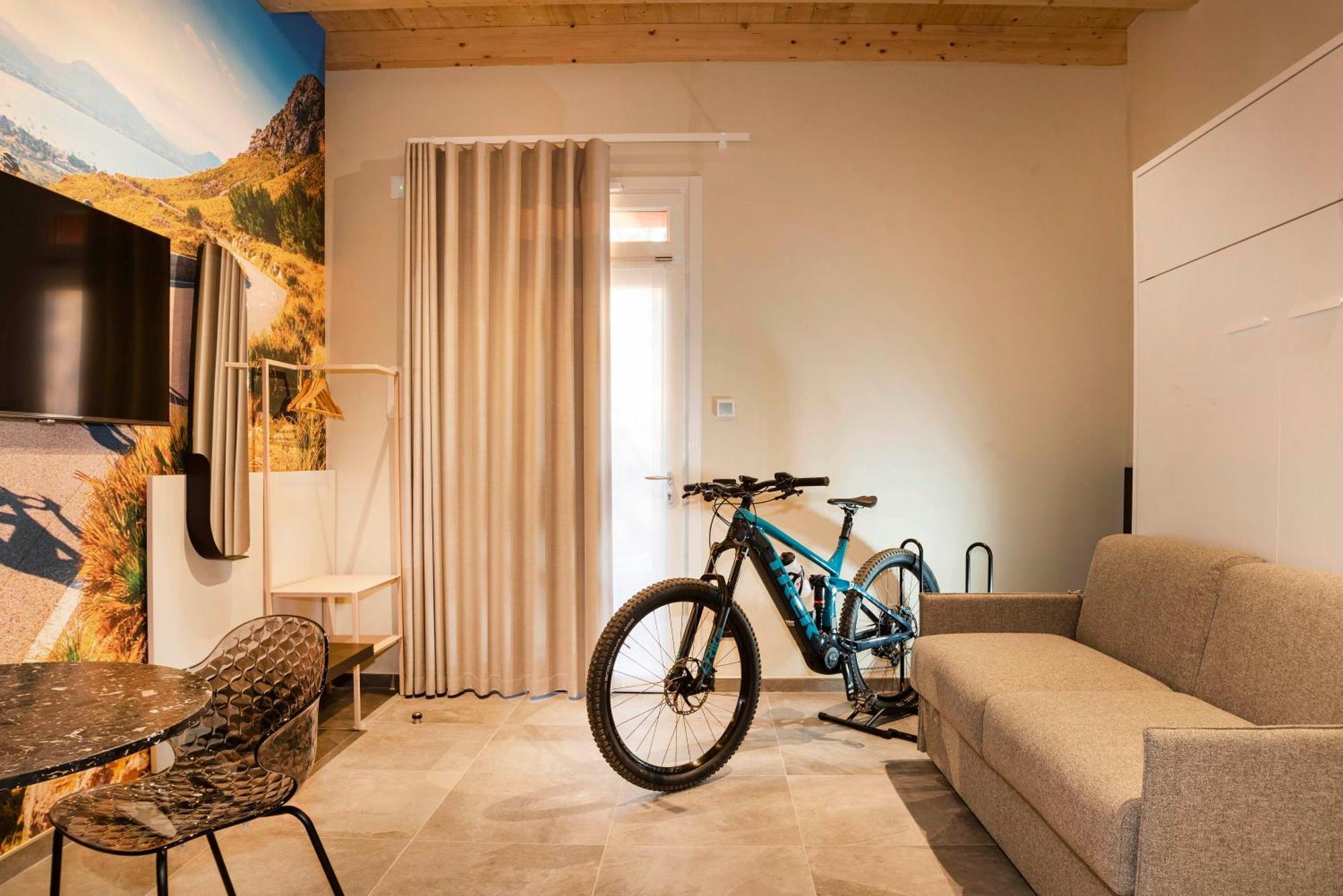Italianflat - Verona'S River, Free Parking For Car & Bike, Nature, Relax Buitenkant foto