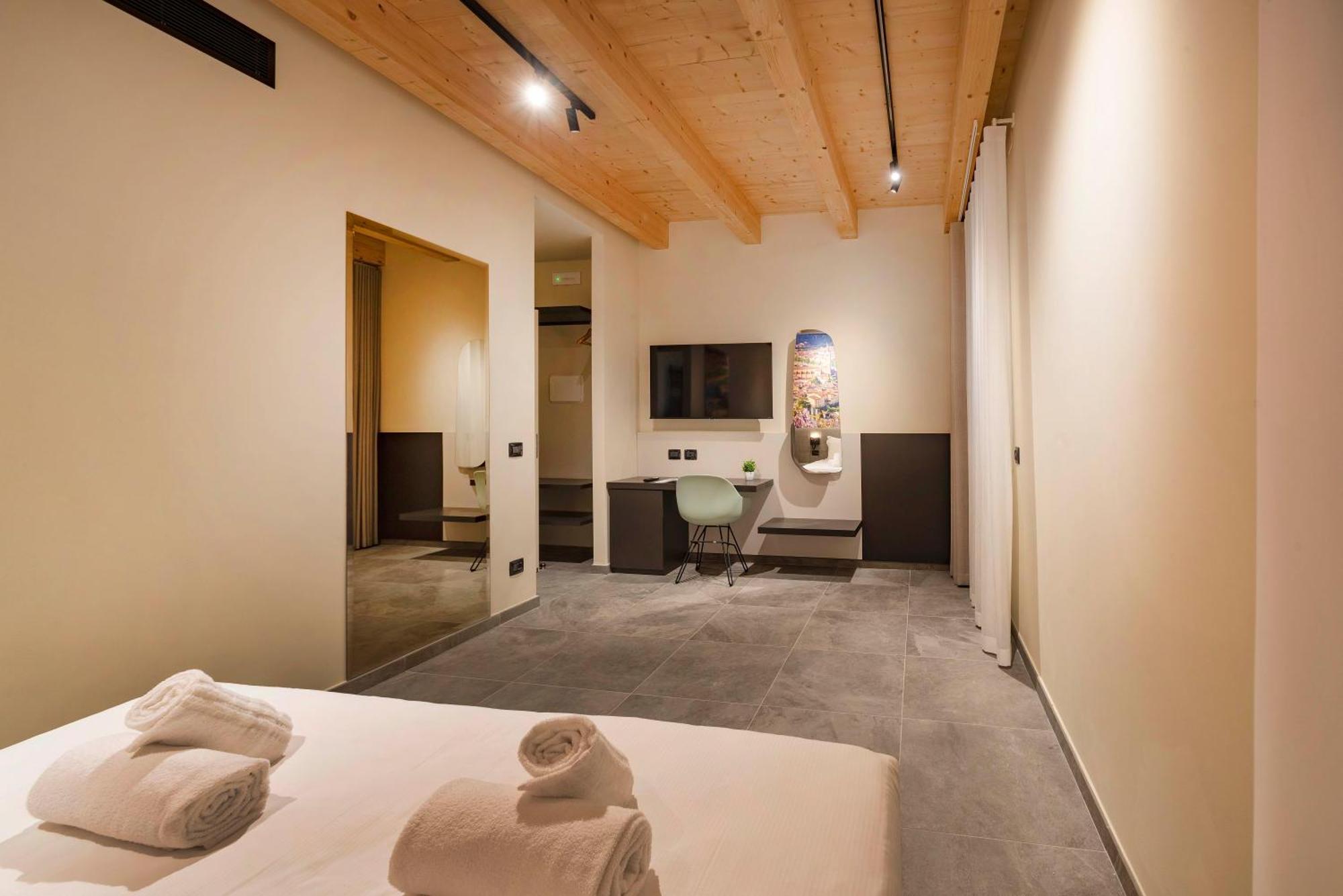 Italianflat - Verona'S River, Free Parking For Car & Bike, Nature, Relax Buitenkant foto
