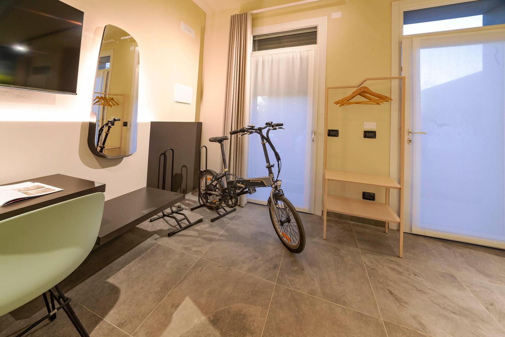 Italianflat - Verona'S River, Free Parking For Car & Bike, Nature, Relax Buitenkant foto