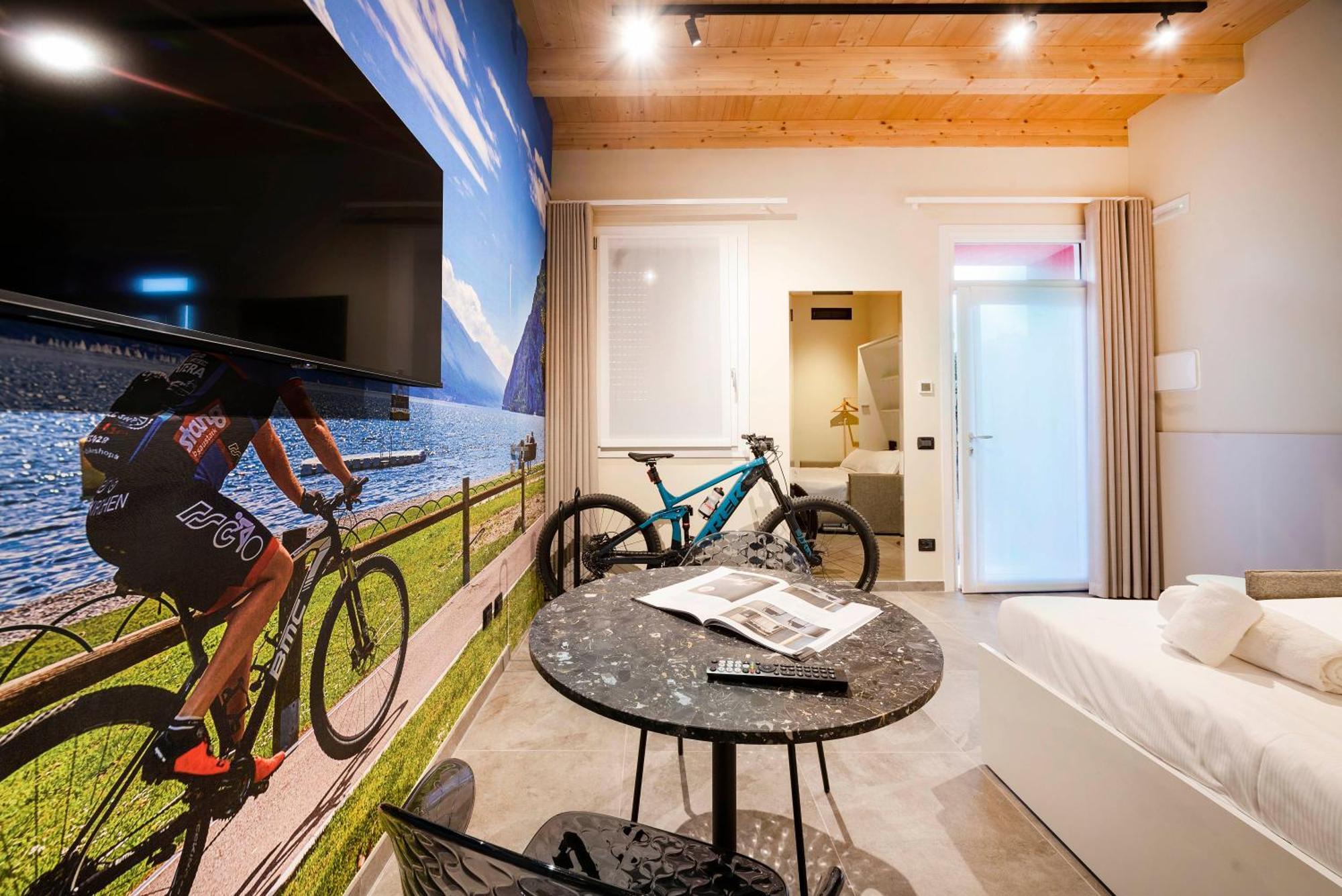 Italianflat - Verona'S River, Free Parking For Car & Bike, Nature, Relax Buitenkant foto